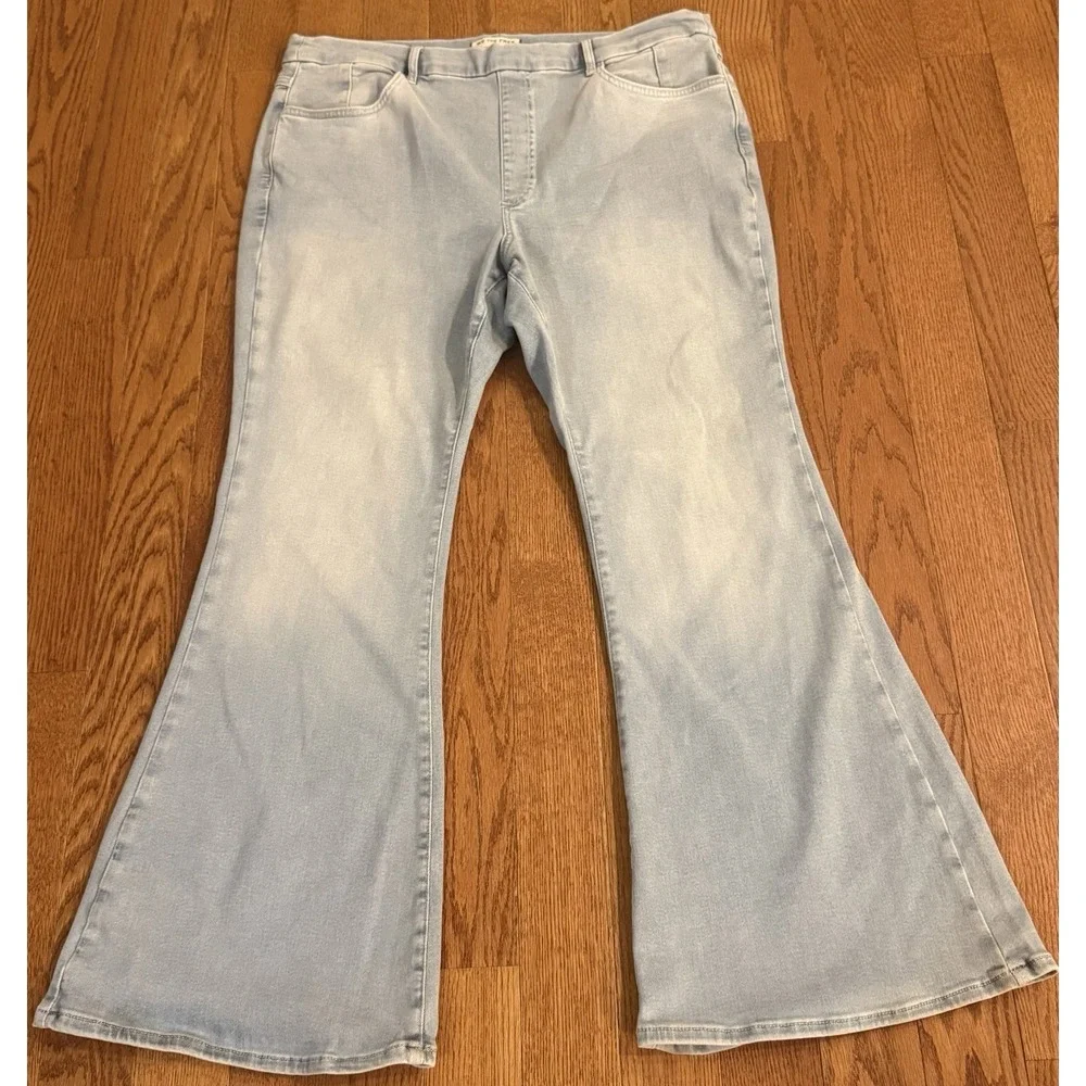 We The Free Flare Jean Jegging Low Rise Size 2XL Bell Bottom Flare Stretch - Picture 1 of 9